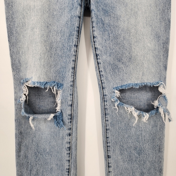 Cabi 100% BF Boyfriend High Rise Relaxed Fit Jean Sandstorm Ripped Light Wash 0 - Picture 4 of 13